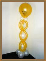 Arreglos con globos para decoracion de salones de comunion.